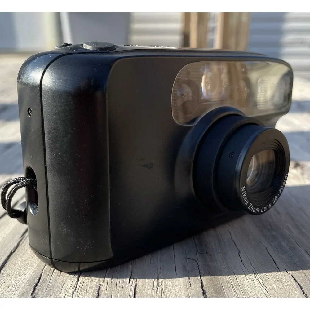 Nikon One Touch Zoom AF 35mm Film Camera - Tested Zoom Works - Flash NOT Working